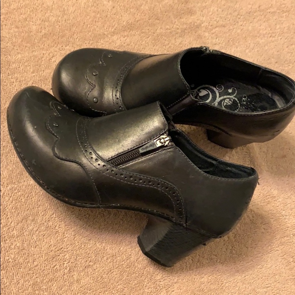 Ankle boots